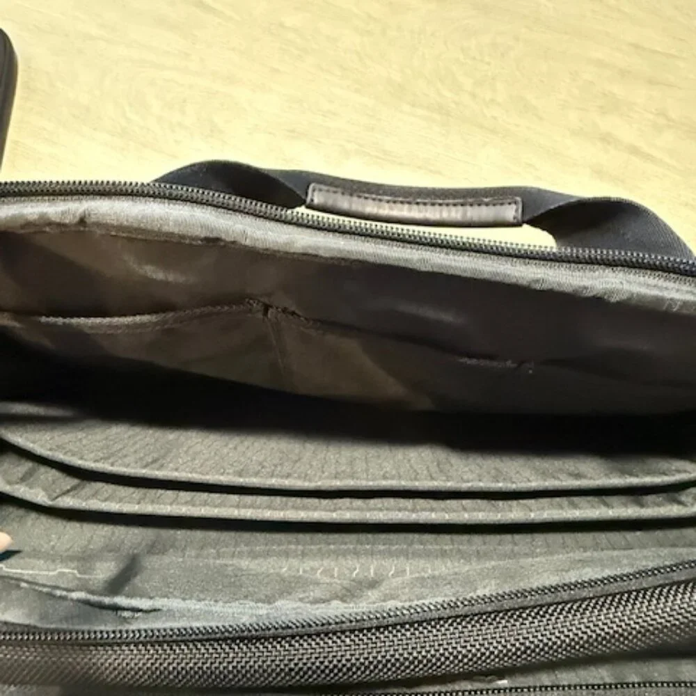 Tumi T-Tech laptop bag/briefcase.